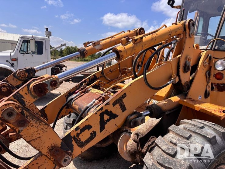1989-caterpillar-it28b-image-22