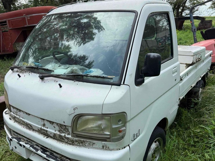 1999-daihatsu-mini-truck-image-4