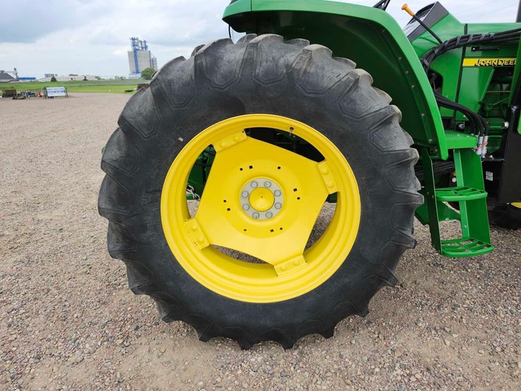 2005-john-deere-6603-image-24
