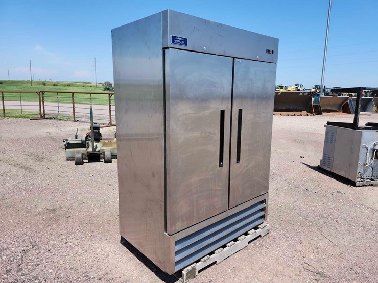 artic-air-commercial-freezer-image-2