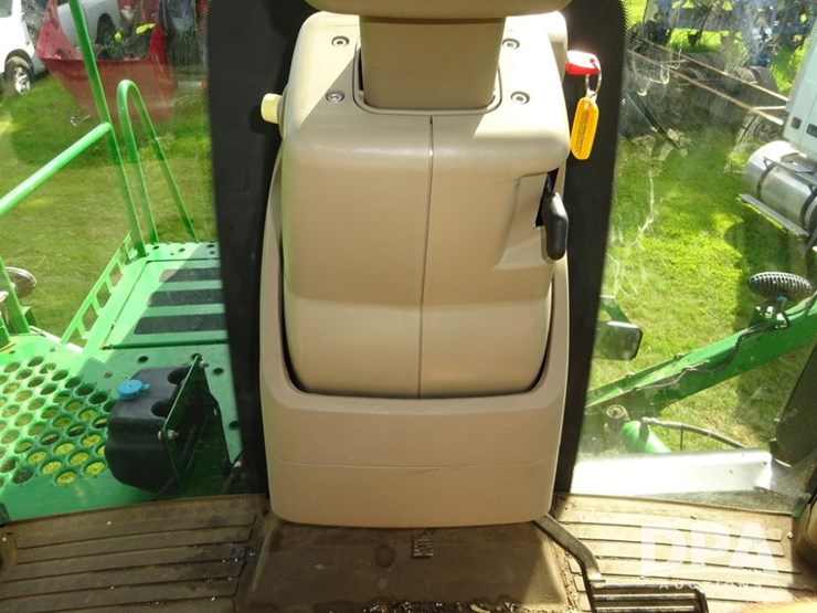 2016-john-deere-r4045-image-97