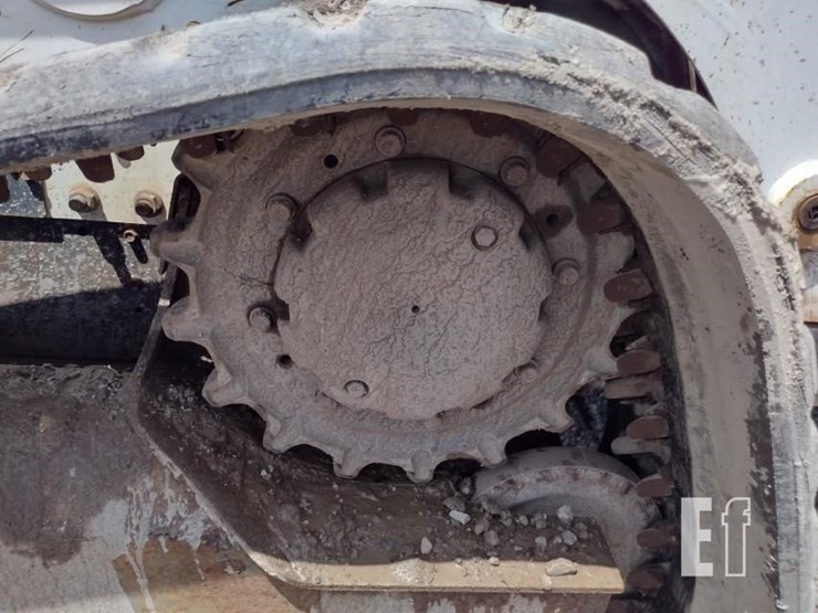 2021-bobcat-t770-image-23