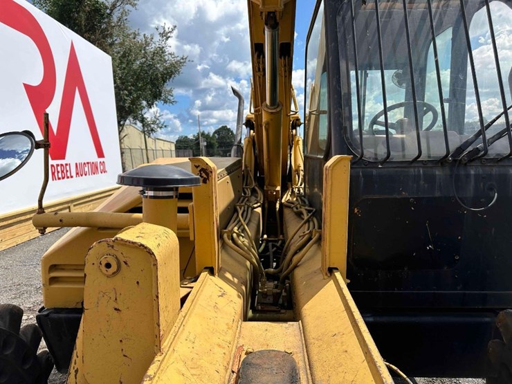 1999-caterpillar-th82-image-17
