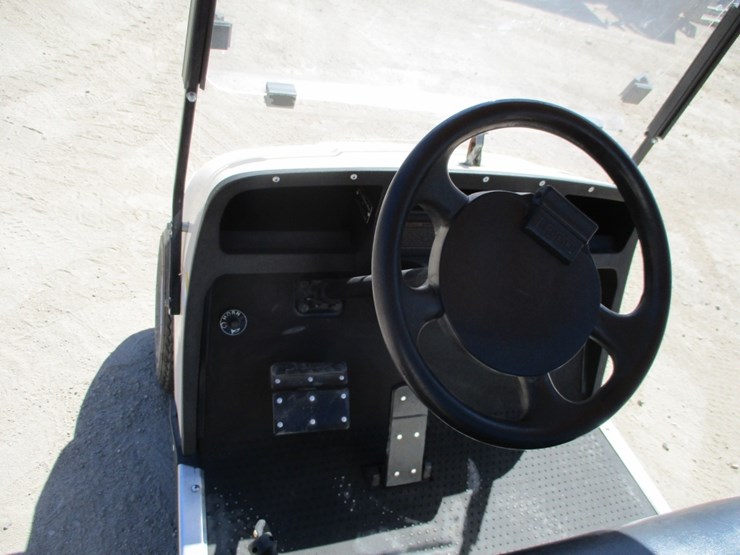 ez-go-golf-shuttle-cart,-image-9