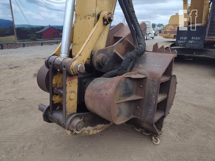 caterpillar-322l-image-17