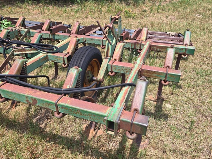 john-deere-a-image-13