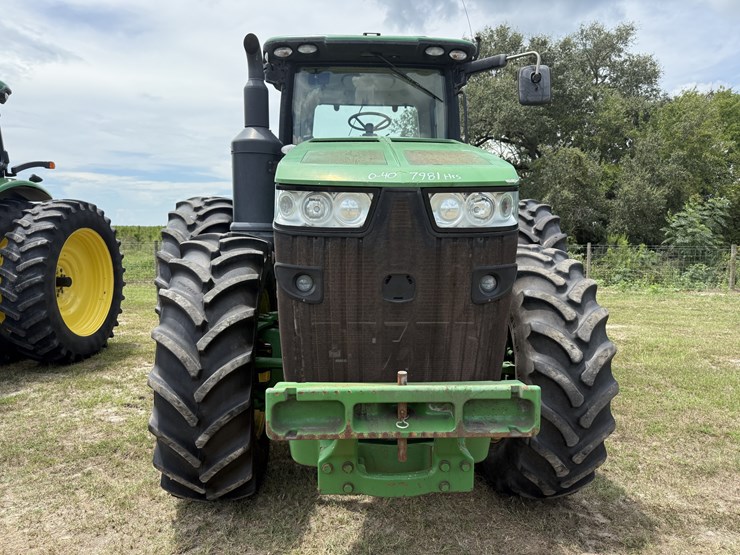 2014-john-deere-8270r-image-3