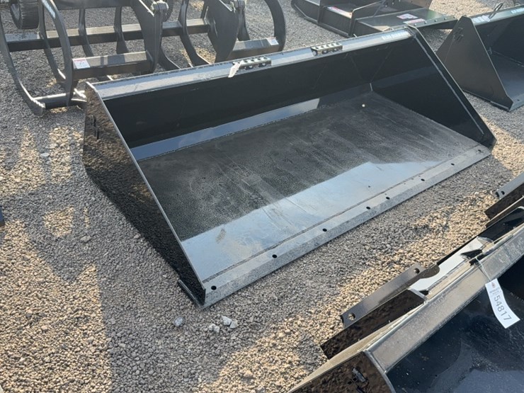 #2081-•-blue-diamond-84"-skid-steer-smooth-bucket-image-1