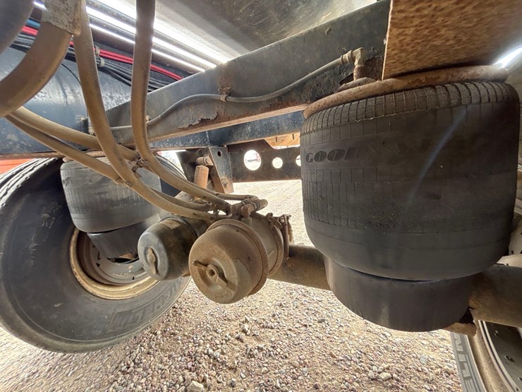 2014-smithco-side-dump-image-19
