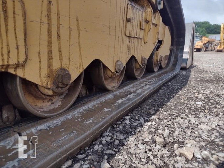 2022-caterpillar-259d3-image-31