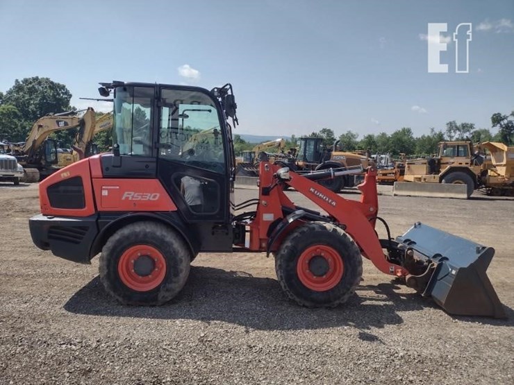 2018-kubota-r530-image-3