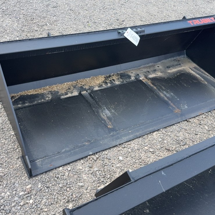 #2053 • TRUBILT 72" SKID STEER SMOOTH BUCKET
