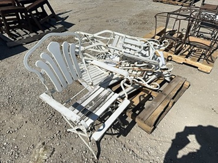 lot#-136-patio-chairs,-tables,shelves-image-2