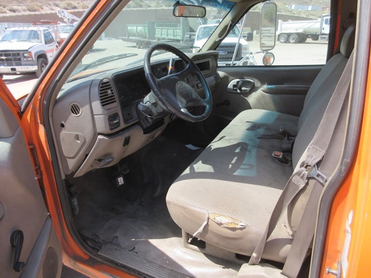 2000-chevrolet-3500hd-image-7