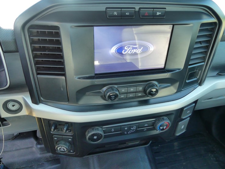2021-ford-f150-xl-image-13