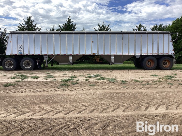 2000-merritt-grain-hopper-image-8