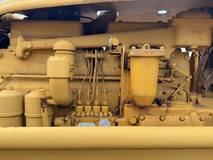 caterpillar-d7-image-6
