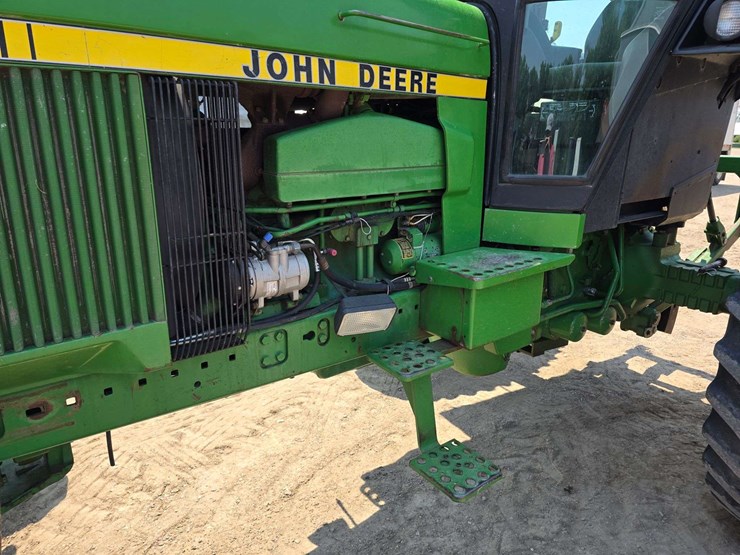 1988-john-deere-4650-image-30