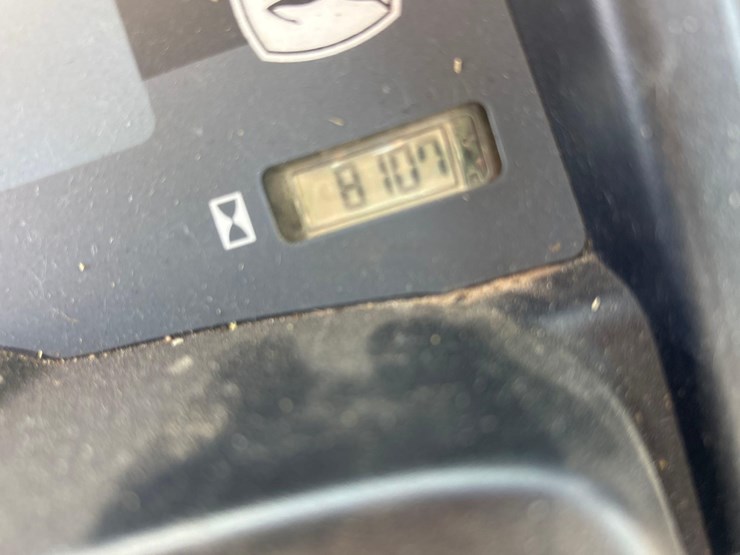 john-deere-gator-image-24