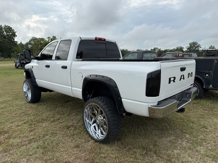 2008-dodge-ram-2500-image-11