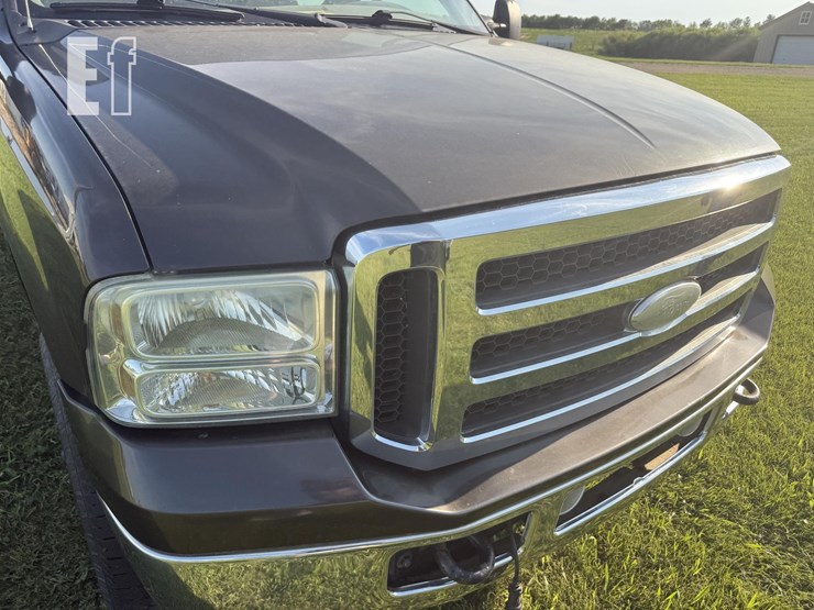 2005-ford-f350-xlt-image-27