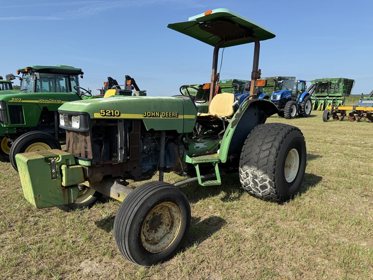 john-deere-5210-image-2