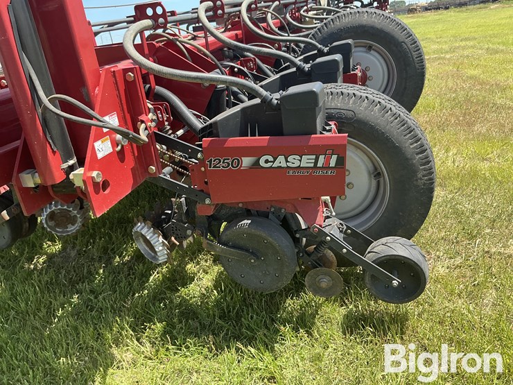 2011-case-ih-1250-image-14