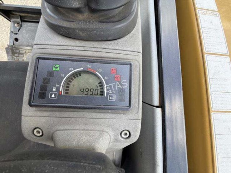 caterpillar-302.7d-image-10