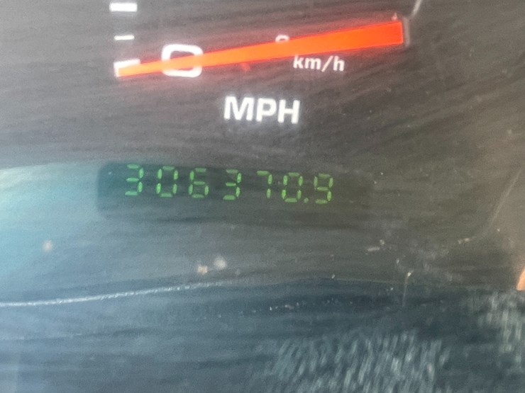 2004-ford-f350-image-143