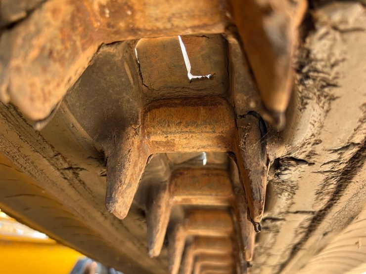 2021-jcb-3ts-8t-image-16