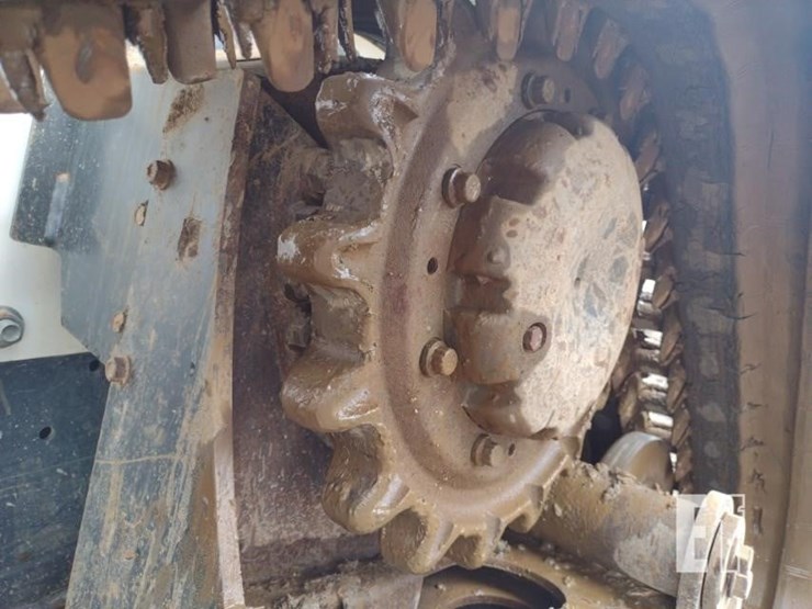 2021-bobcat-t870-image-32