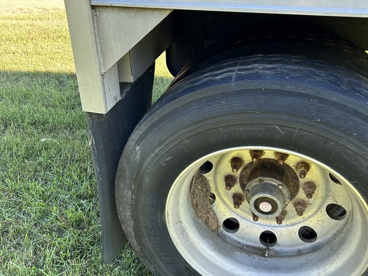 2011-timpte-grain-trailer-image-25