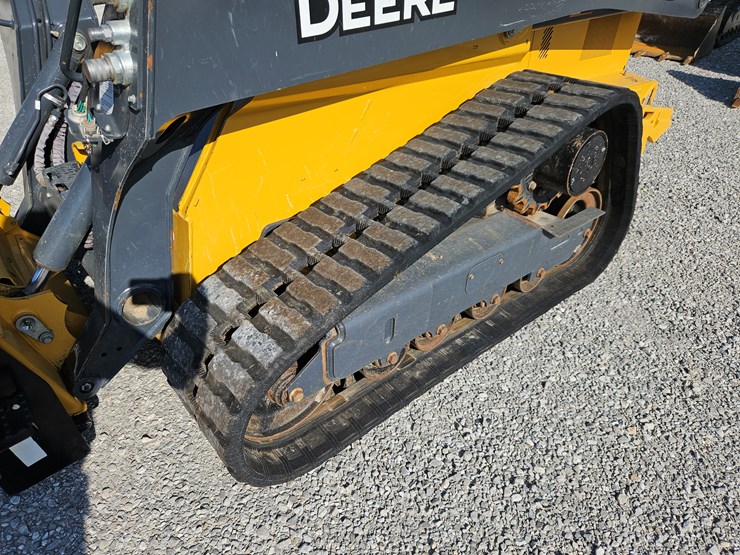 2022-deere-325g-image-14