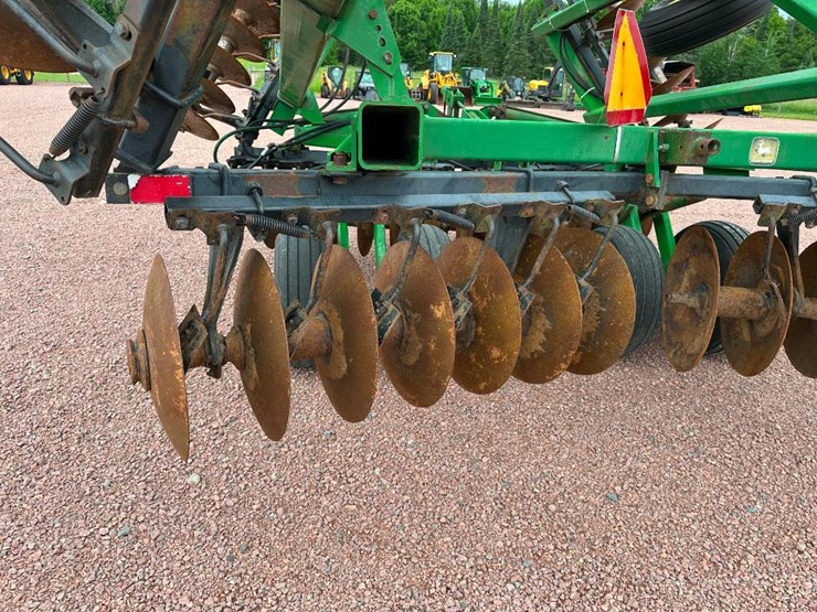 john-deere-630-image-19