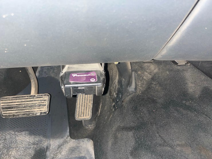 2000-chevrolet-1500-image-19