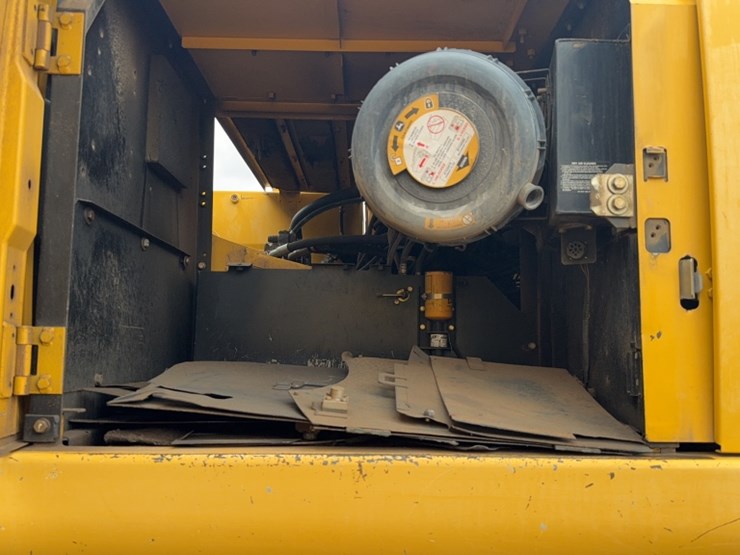 deere-350d-lc-image-13