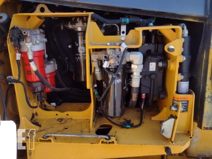 2016-deere-650k-image-42