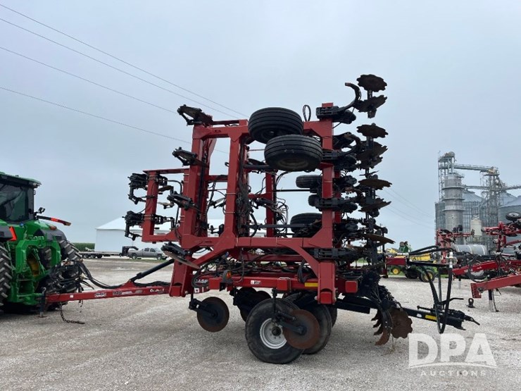 2016-caseih-940-nh3-tool-bar-(jn2532,-unit-561)-image-12