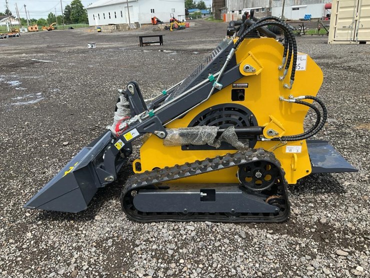 #1006-•-unused-2025-landhero-mini-skid-steer-loader-image-2