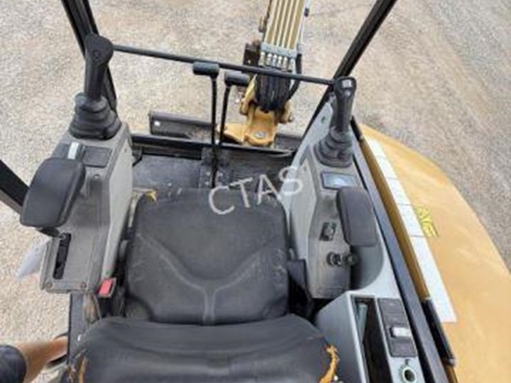caterpillar-302.7d-image-9