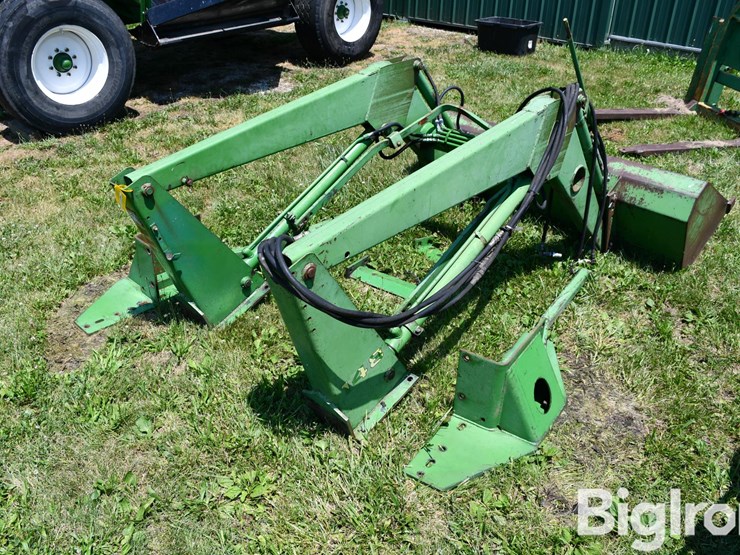 john-deere-148-image-5