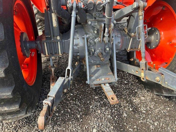 2015-kubota-m5660su-image-16