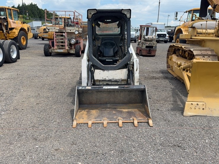 2020-bobcat-t450-image-2