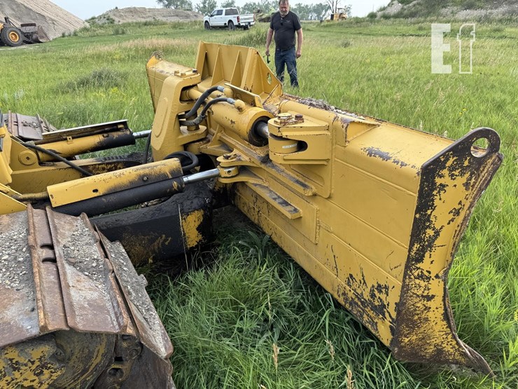 caterpillar-d6m-image-6