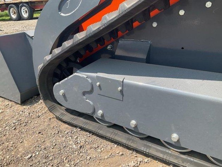 #1002-•-hurricane-hrc-700-mini-skid-steer-loader-image-9