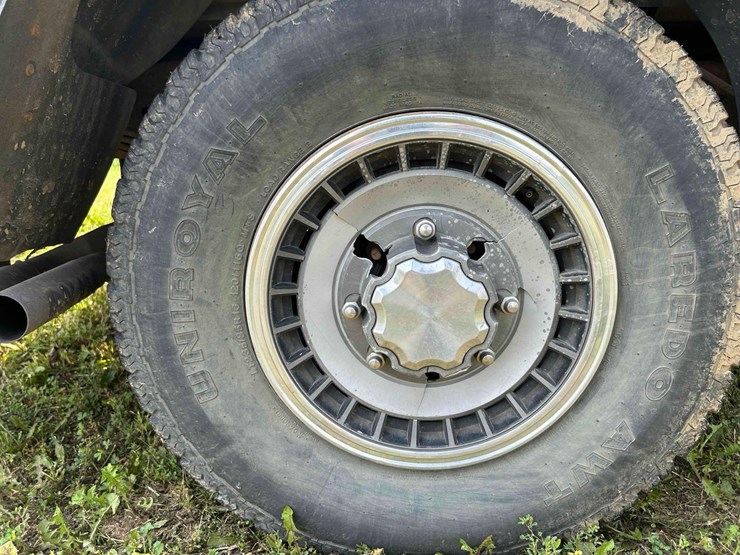 1990-ford-f250-image-12