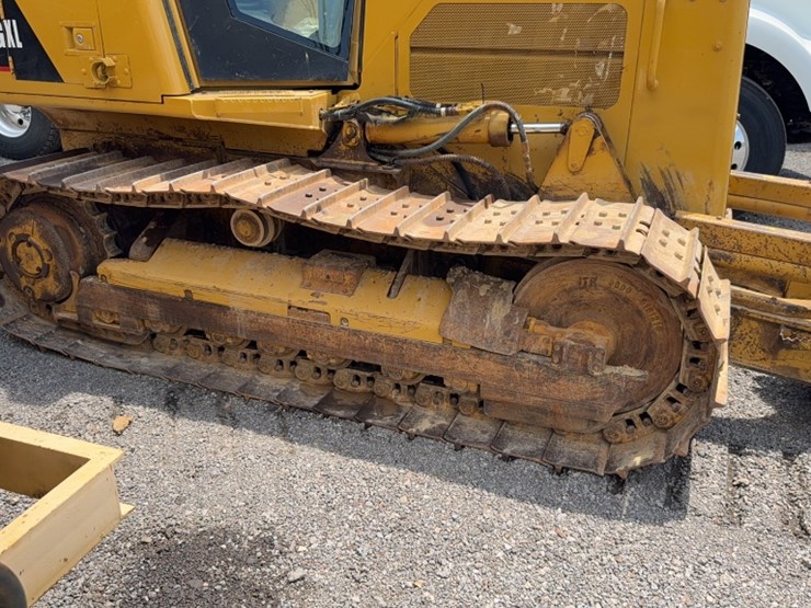 2004-caterpillar-d5g-xl-image-5