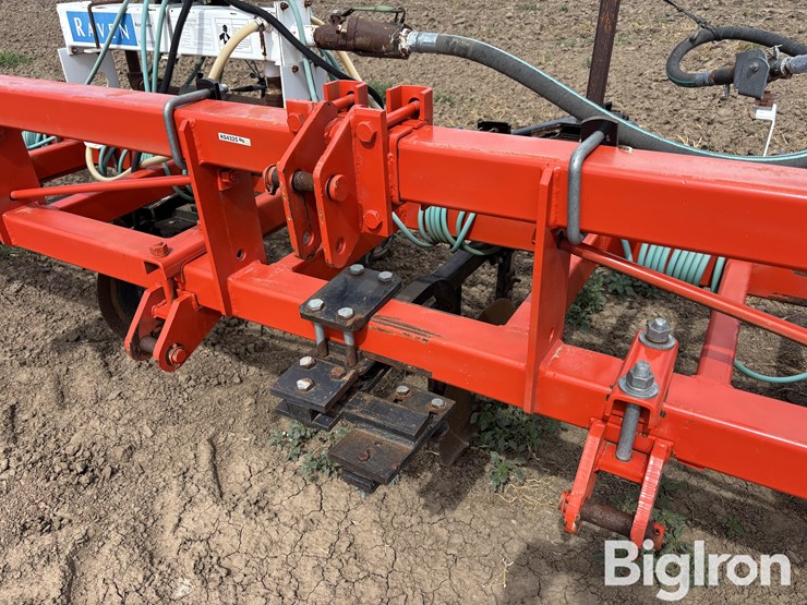 shop-built-fertilizer-side-dressing-bar-image-17