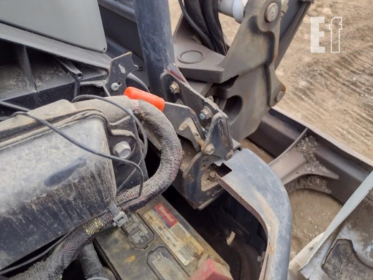 2017-bobcat-e35i-image-46