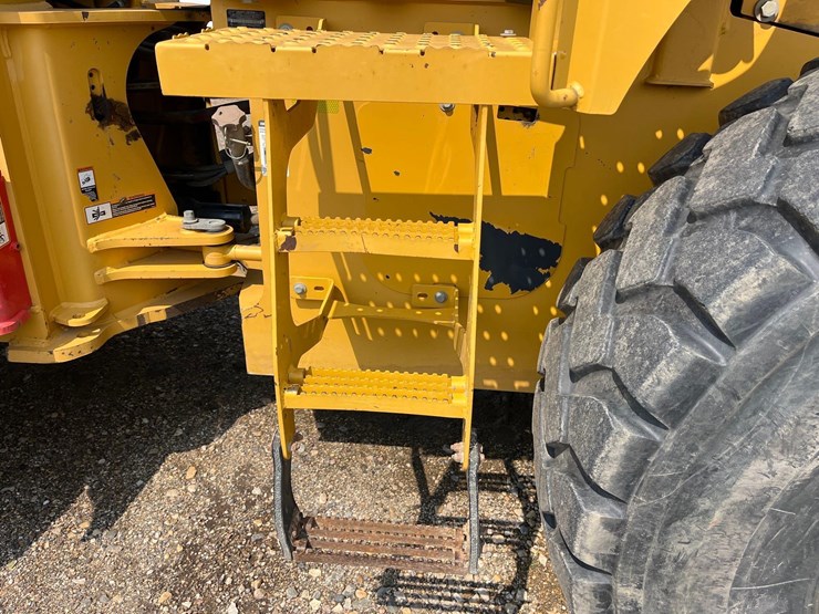 john-deere-644-image-32